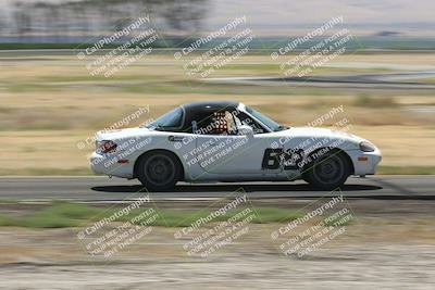 media/Jun-01-2024-CalClub SCCA (Sat) [[0aa0dc4a91]]/Group 3/Race/